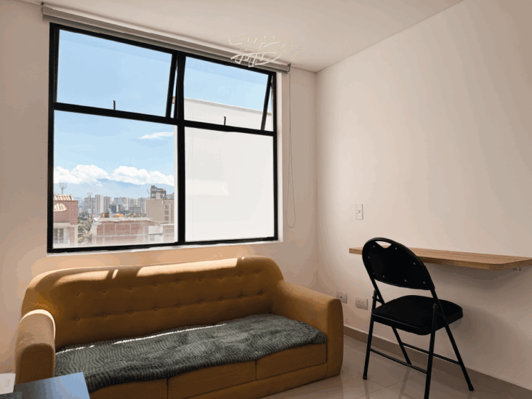 Mesa de trabajo 28